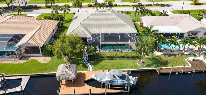 villas with private pool in usa