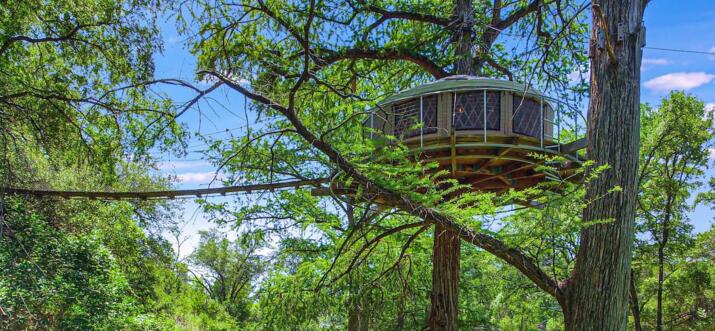 fredericksburg treehouse cabin