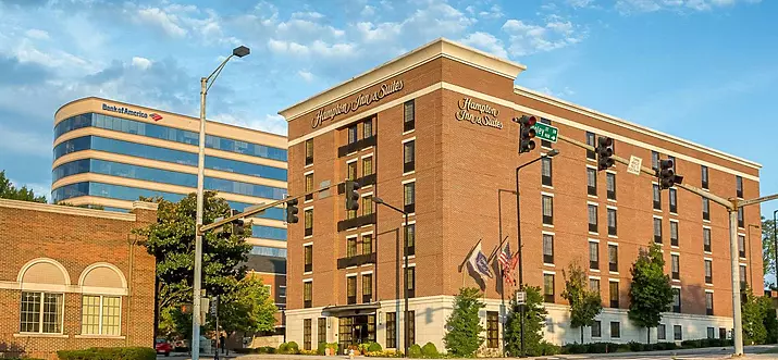 10 Best Hotels With Indoor Pool In Knoxville, Tennessee