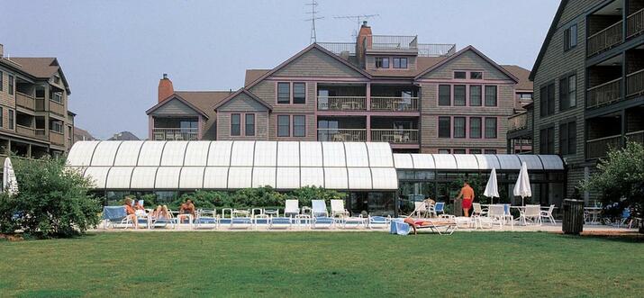 newport hotels with indoor pool