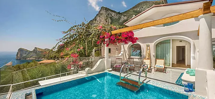 Top 10 Airbnb Luxe Rentals In Italy