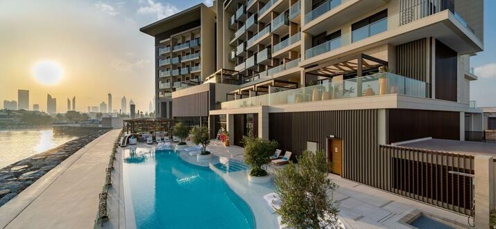 beachfront hotels dubai