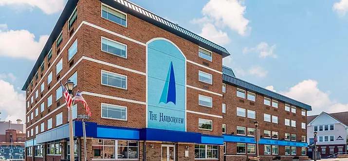 10 Best Lakefront Hotels Near Milwaukee, Wisconsin