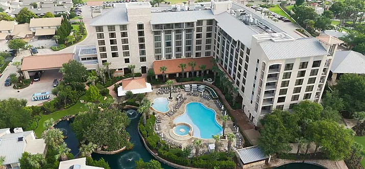 6 Best Spa Resorts Near Fredericksburg, Texas