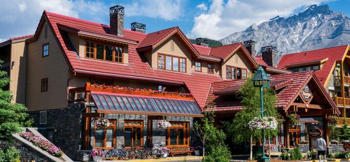 resort towns canada