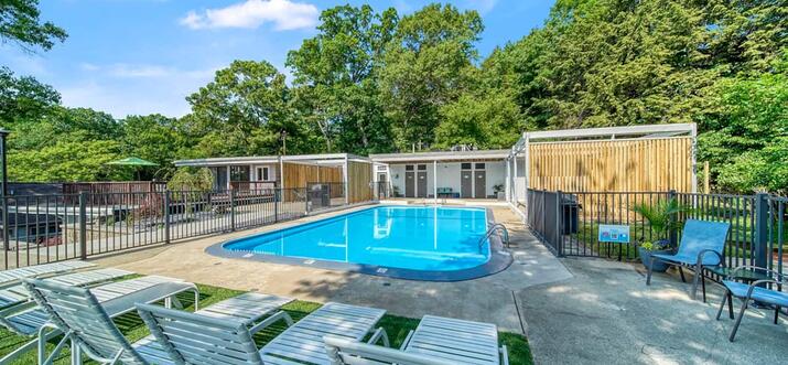 saugatuck airbnb with pool