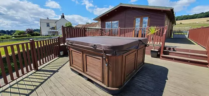 Top 10 Cabins With Hot Tub Near Edinburgh, UK