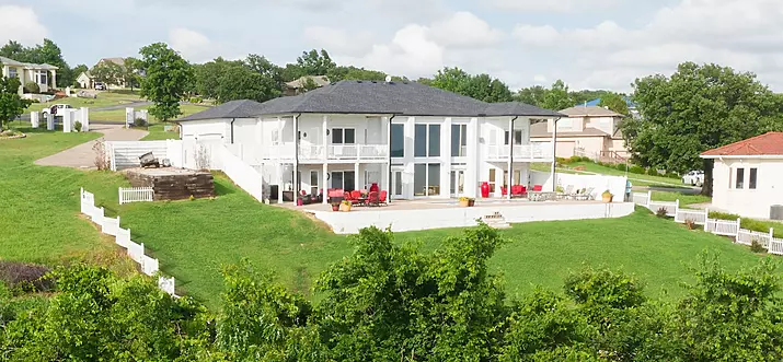 4 Best Airbnb Mansions Near Tulsa, Oklahoma