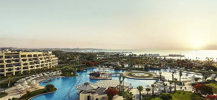Top 10 Dive Resorts Near Red Sea