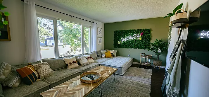 10 Handpicked Short-Term Rentals In Sylvan Lake, Canada
