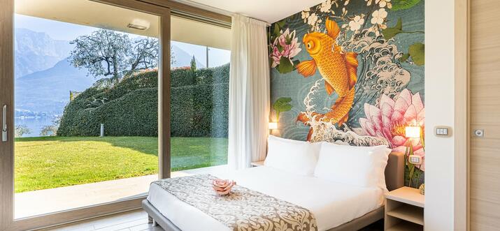 villas with private pool lake como