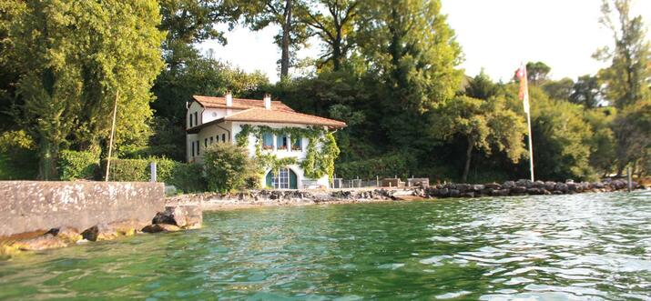 luxury villas geneva
