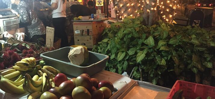 Visit The Intimate King’s Village Farmers Market In Waikiki