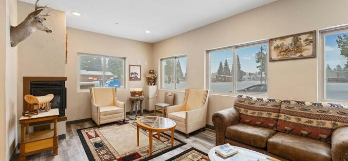 west yellowstone hotels with kitchen