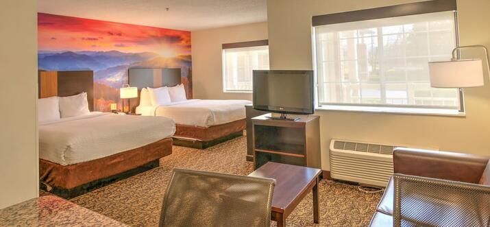 pigeon forge hotels with free breakfast