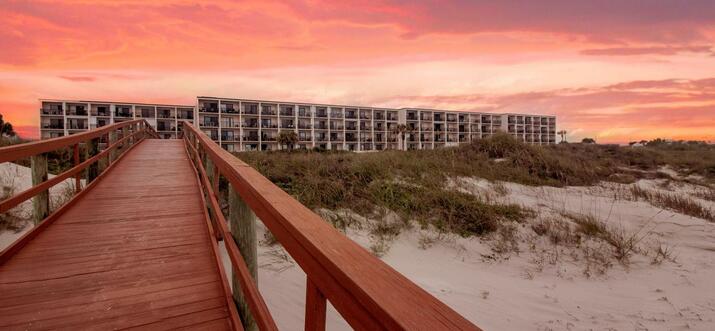 beachfront hotels crescent beach fl