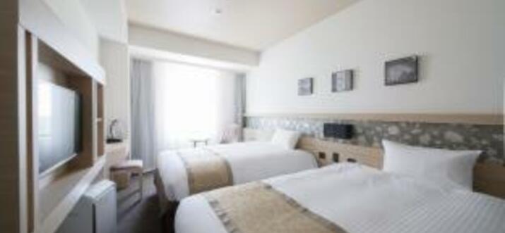 hotels with smoking rooms in osaka