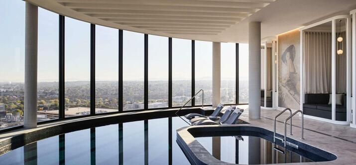 hotels with pools victoria