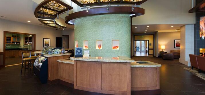 richmond airport hotels with shuttle
