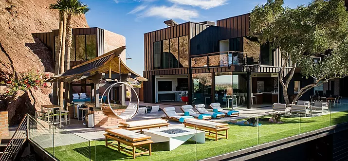 6 Handpicked Airbnb Mansions In Phoenix, Arizona