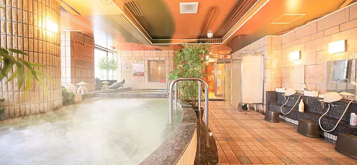 東京上野住宿推薦： 7 間設有露天浴池和男性專用房間的膠囊旅館