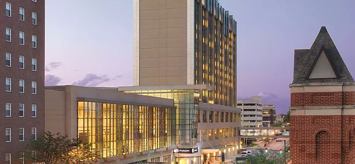 7 Best Hotels With Airport Shuttle In Cedar Rapids, Iowa