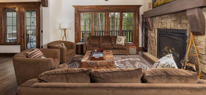 10 Best Airbnb Mansions In Colorado, USA