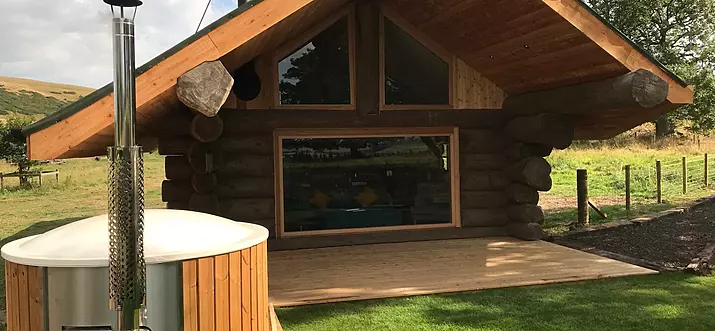 Top 6 Log Cabins With Hot Tub Near Edinburgh, Scotland