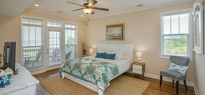 10 Handpicked Vacation Rentals In Harbor Island, USA