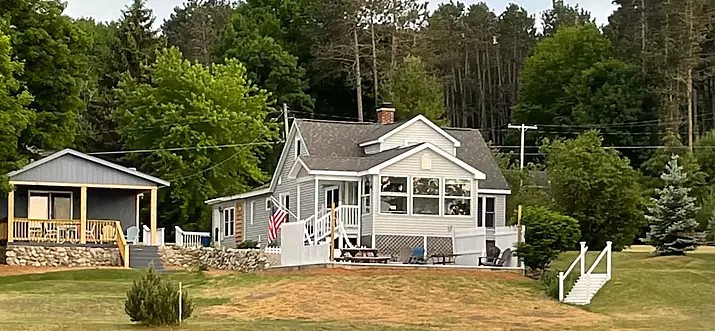 10 Best Airbnb Vacation Rentals In Boyne City, Michigan