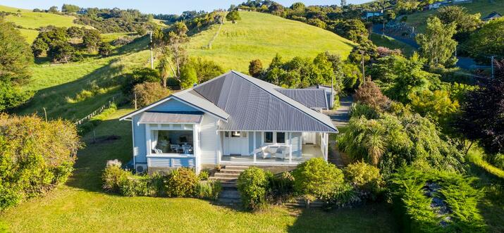 10 Handpicked Airbnb Vacation Rentals In Banks Peninsula, New Zealand