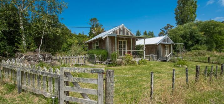 cabins hawkes bay