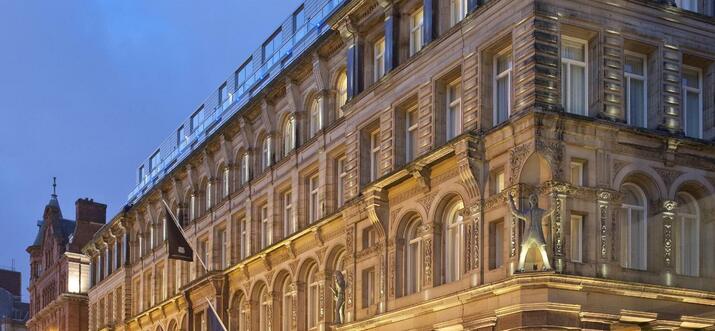 liverpool airport hotels with shuttle