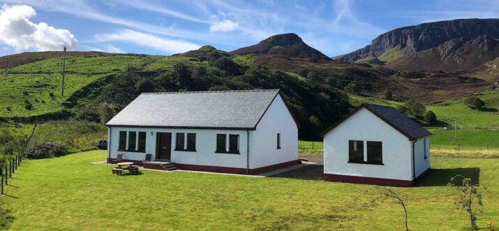 10 Best Pet-Friendly Airbnbs In Skye, UK