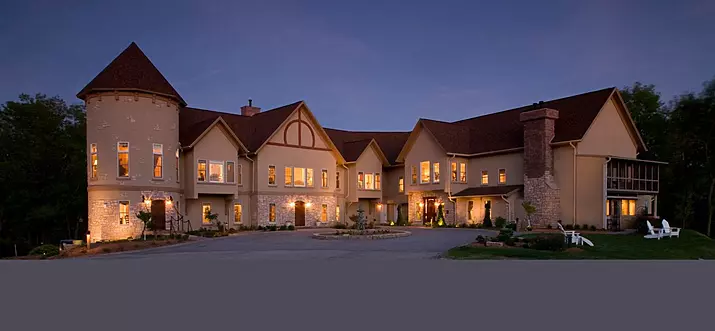 5 Best Luxury Resorts In Illinois, USA