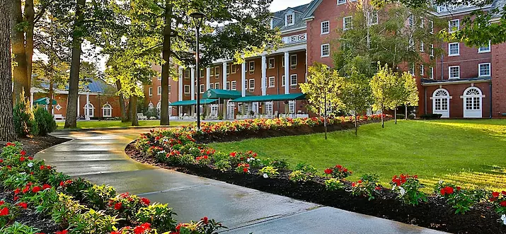 2 Handpicked Spa Resorts Near Lake George, New York