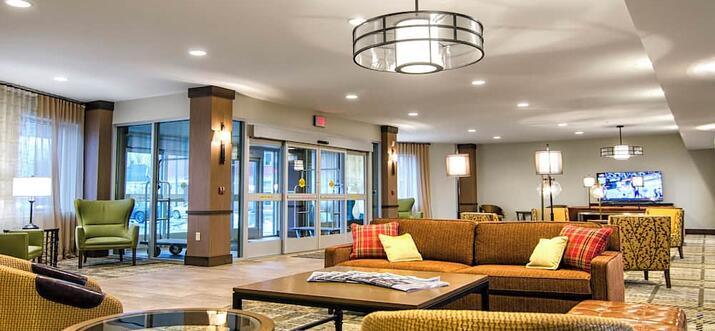 pet friendly hotels in marquette mi