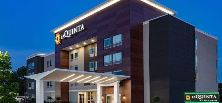 hotels near south bend airport