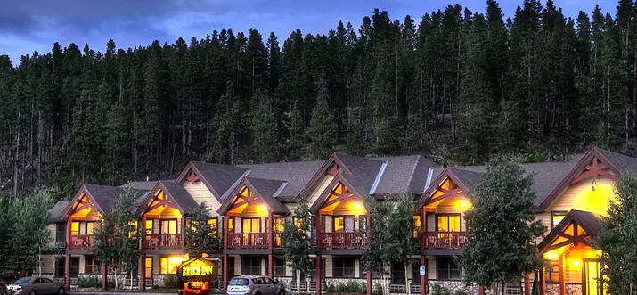 5 Best Pet-Friendly Hotels In Breckenridge, Colorado
