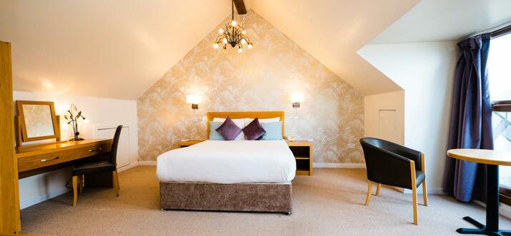 Top 10 Hotels With Pool In North Yorkshire, UK