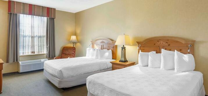 hotels in lancaster pa with free breakfast