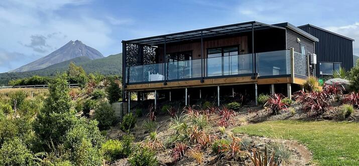 airbnb taranaki
