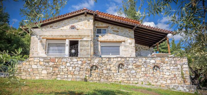 airbnb sithonia