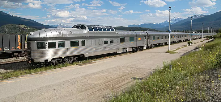 10 Handpicked Eco Train Trips In Canada