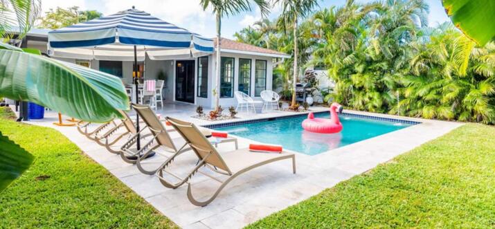 Airbnb Vanderbilt Beach Florida