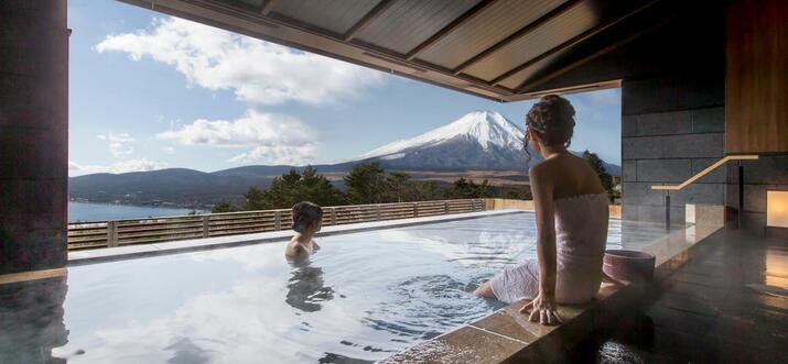 lake yamanaka hotels