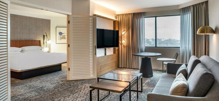 wilmington hotels with free breakfast