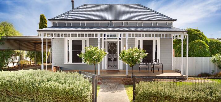pet-friendly airbnbs in cobram