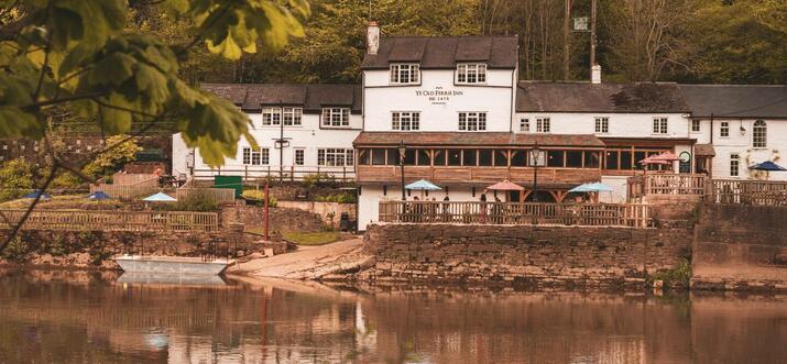 airbnb symonds yat