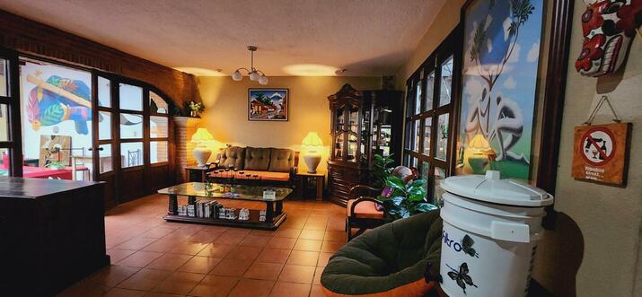 antigua guatemala hotels with airport shuttle